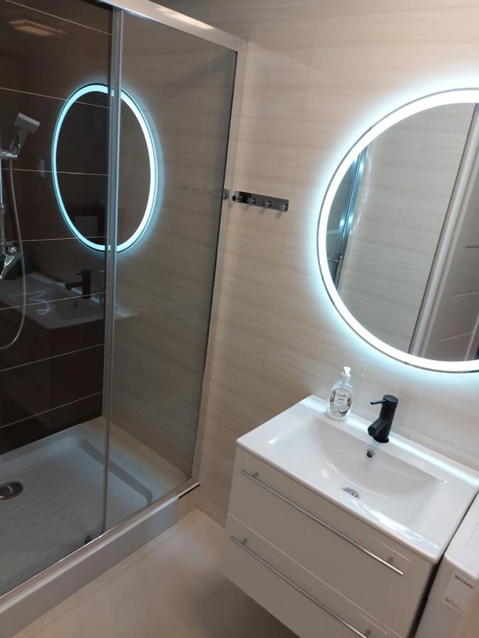 Nowy Apartament Jednopokojowy Z Lazienka シフィノウイシチェ エクステリア 写真